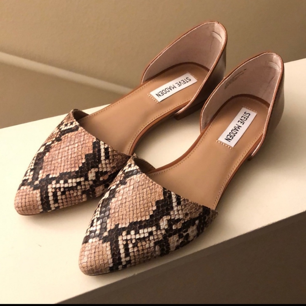 Steve Madden Snakeskin Flat Gidget